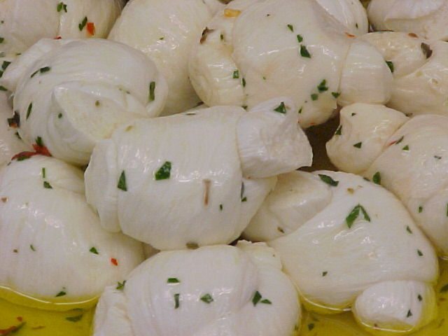 Marinated Mozzarella knots